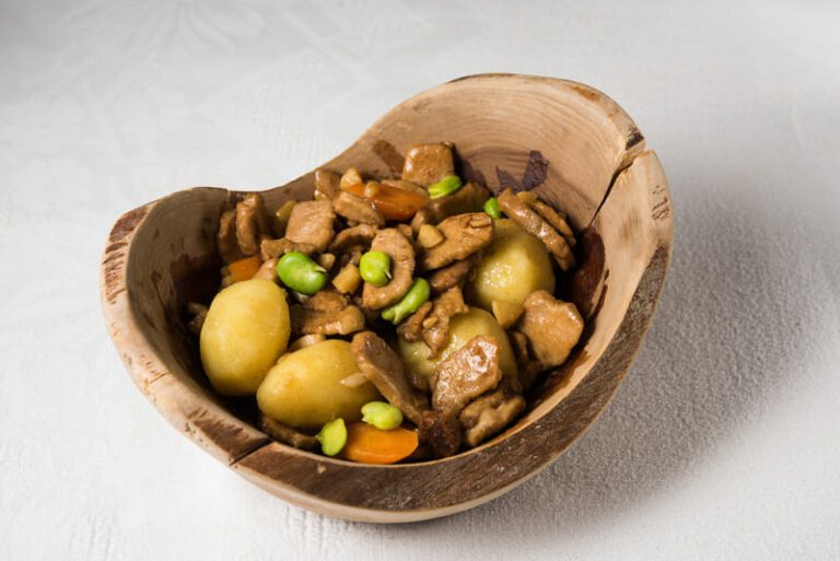 FJI-Yassa de chevreau-1